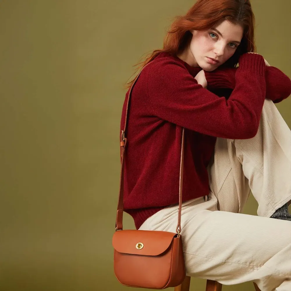 Bags and totes - Eve - Medium Sized Shoulder Bag in Grainy Tan Leather - MIMI BERRY