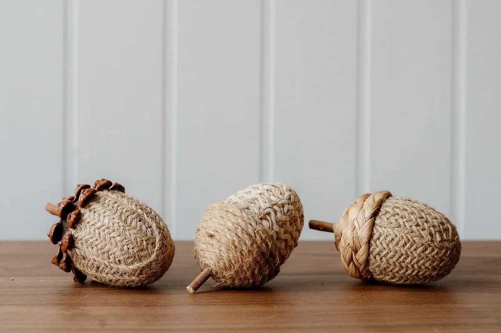 Autres décorations de Noël - Glands neutres (lot de 3) - WE LOVE SEASONS