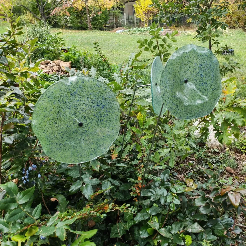 Décorations florales - Grande fleur en verre aux couleurs bleu-vert transparentes - CARNEOL GLASS