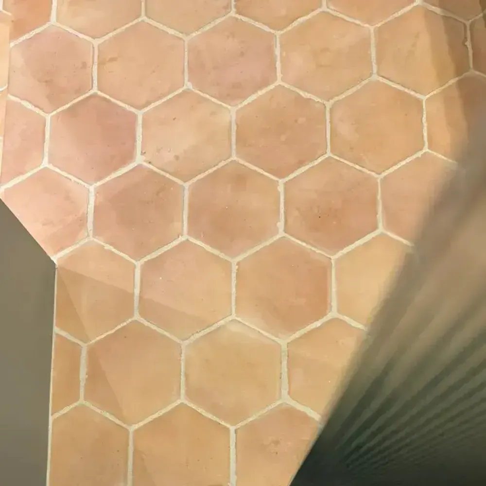 Indoor floor coverings - Pink hand-molded hexagonal floor tile (Sold per m²) - LIGERIO
