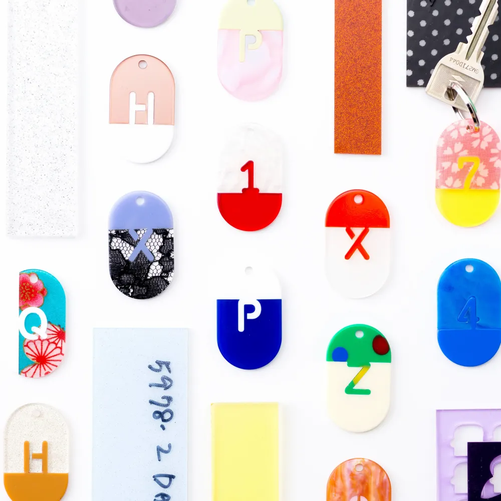 Pièces uniques - Plaque d'étiquette en acrylique - KENELEPHANT CO., LTD.