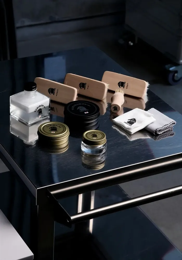 Chaussures - Série Lion Shoe Care - LION SHOE CREAM HONPO