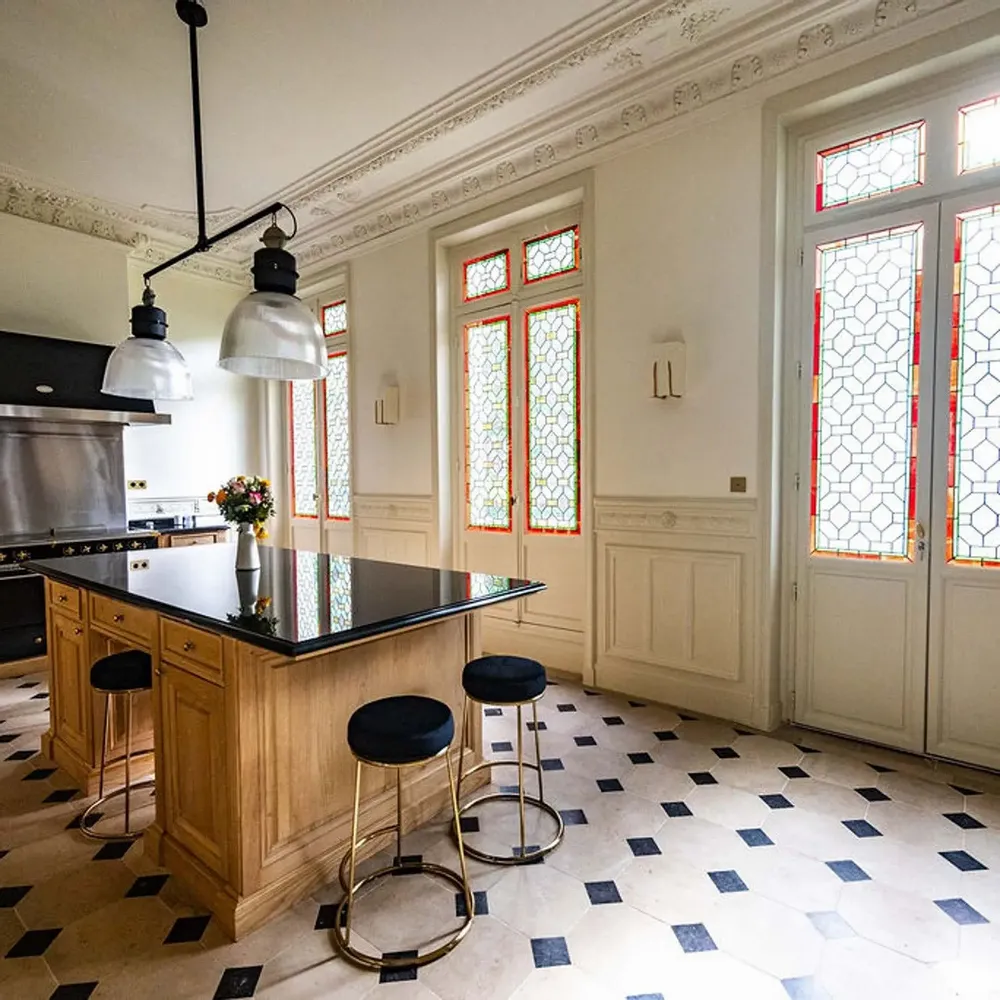 Indoor floor coverings - Nivernais stone cabochon paving - LIGERIO