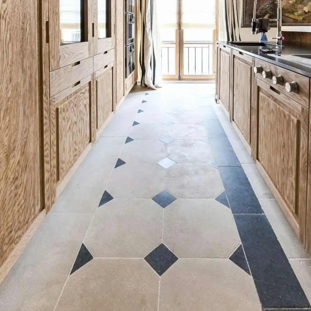 Indoor floor coverings - Peripheral band in natural stone from Nivernais (Sold by ml) - LIGERIO