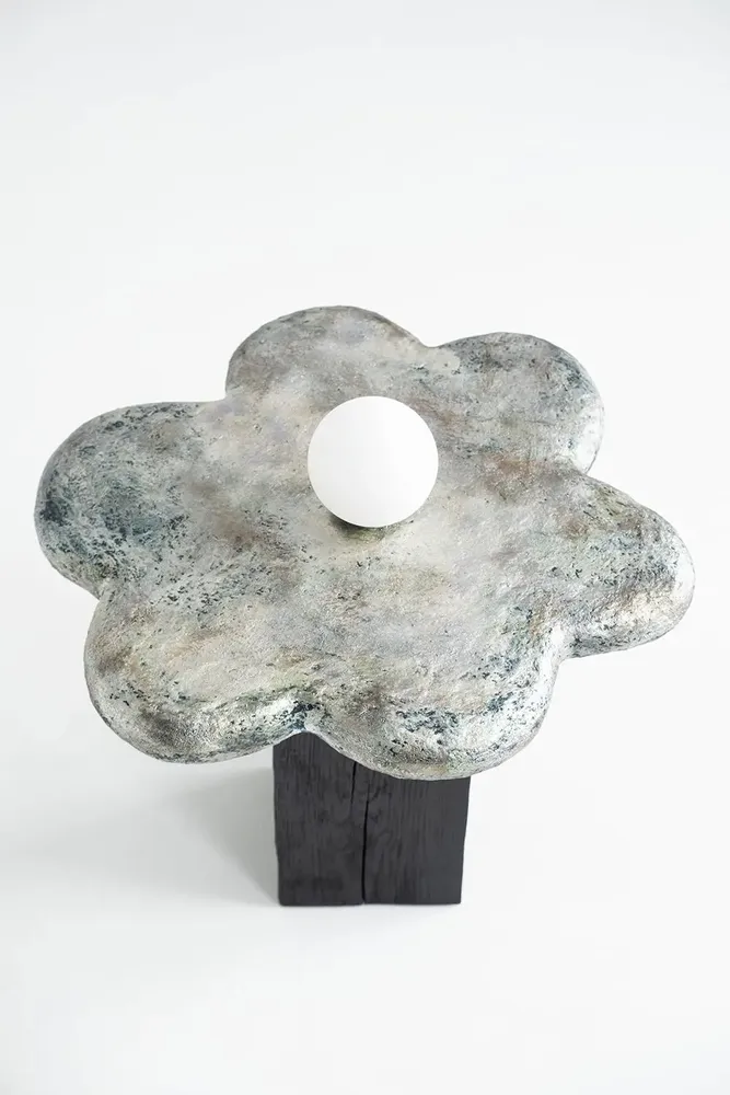 Tables basses - Kvit — Table basse sculpturale avec éclairage intégré - PLETOSTUDIO