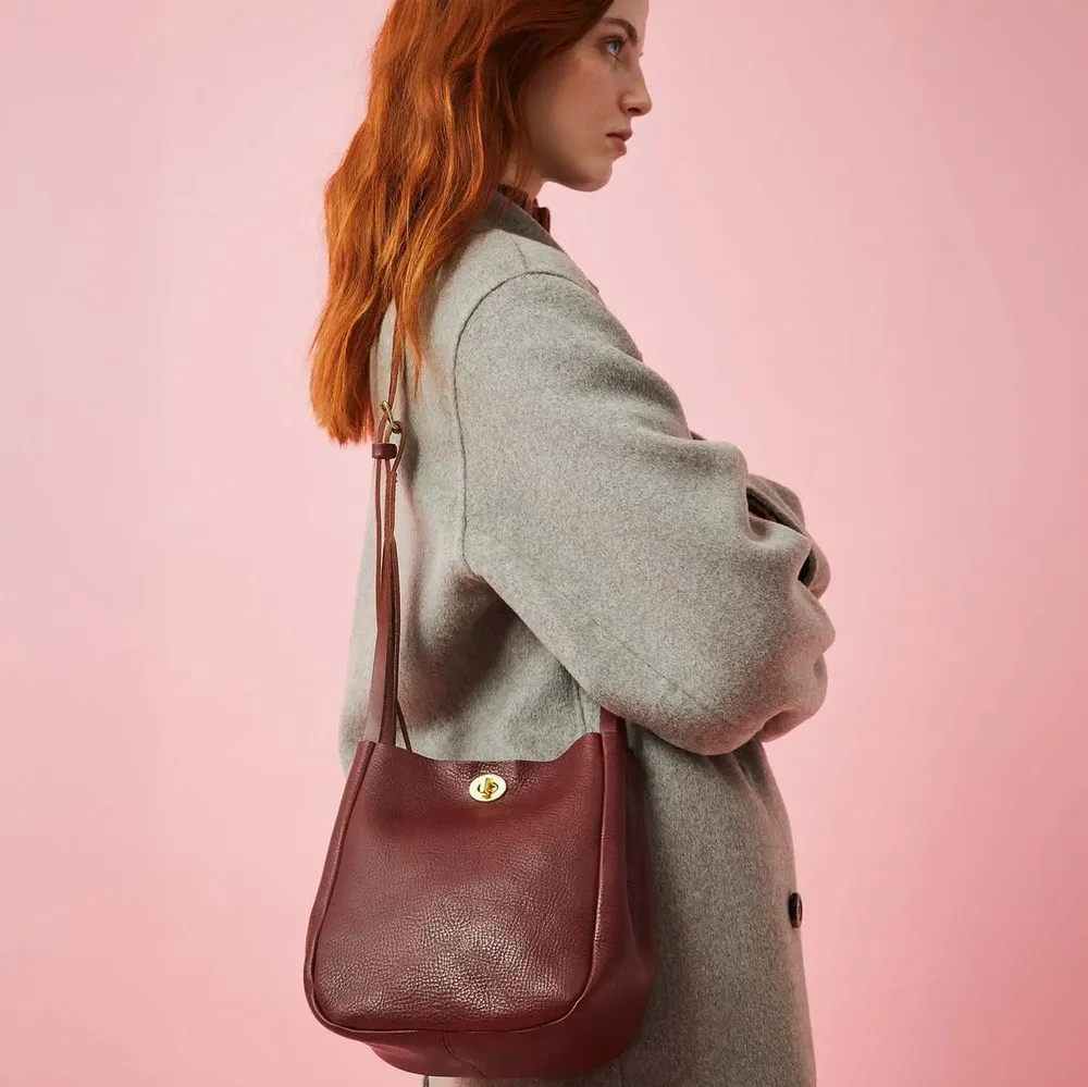 Bags and totes - Val - Small Crossbody Bag in Grainy Merlot Leather - MIMI BERRY