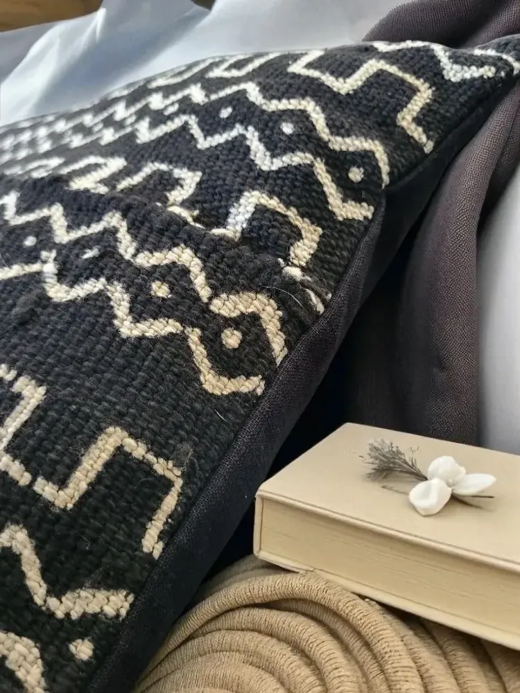 Cushions - Sahara lines no.b09 - ARTISAN BY MF