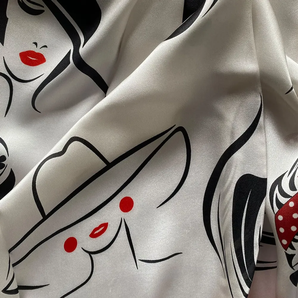 Foulards et écharpes - Écharpe Humeurs et Styles 70x70 cm - RALUFINEART