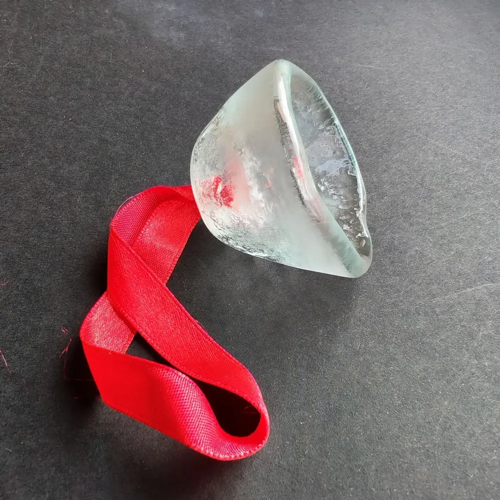 Autres décorations de Noël - Grande cloche en verre transparent sur un élégant cintre en ruban - CARNEOL GLASS