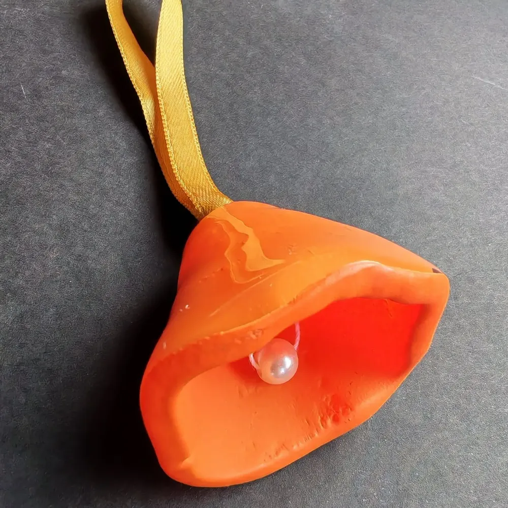 Other Christmas decorations - Large orange glass bell on elegant ribbon hanger - CARNEOL GLASS