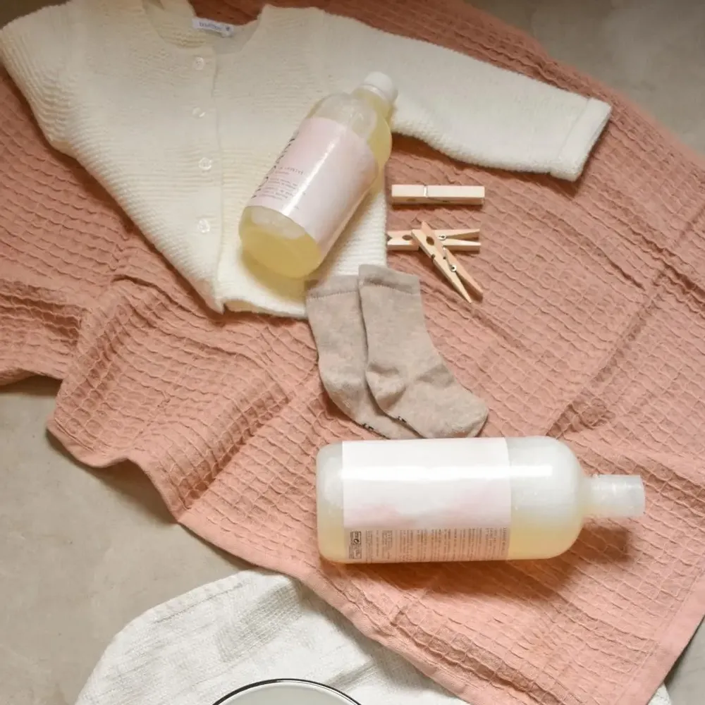 Accessoires enfants - LESSIVE  DOUCEUR 1L - SANS PARFUM - VEGETALE - HOSANE