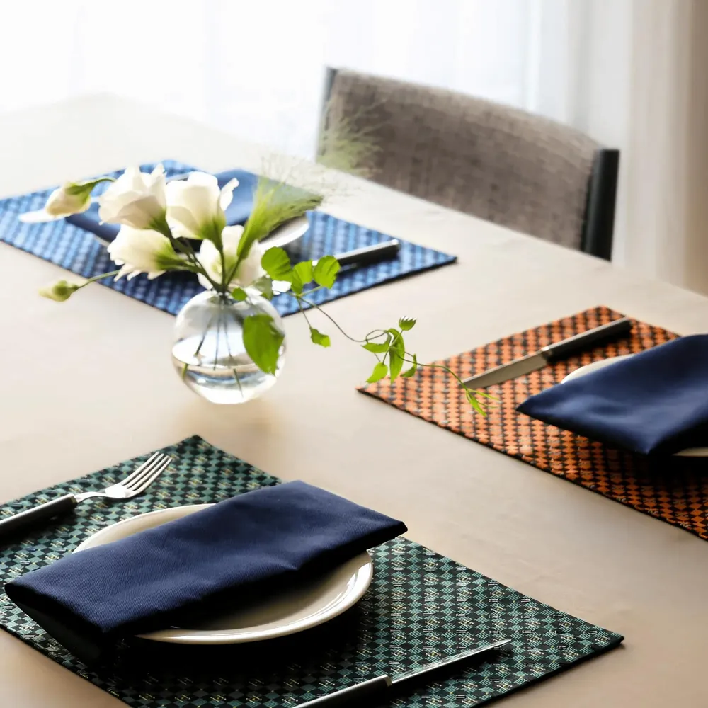 Coussins textile - Produits Lifestyle / Tissu Nishijin-ori à la Laque Urushi. - YASIMA