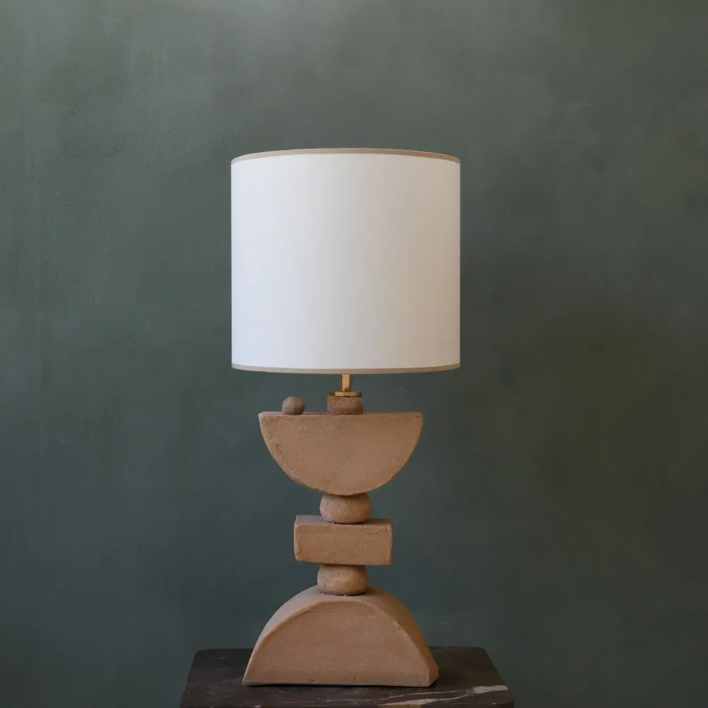Lampes de table - Lampe de table artisanale en céramique demi-lune - STUDIO WILD ORANGE