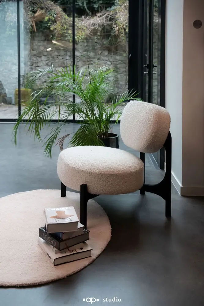 Office seating - LYRA armchair - MUAJE