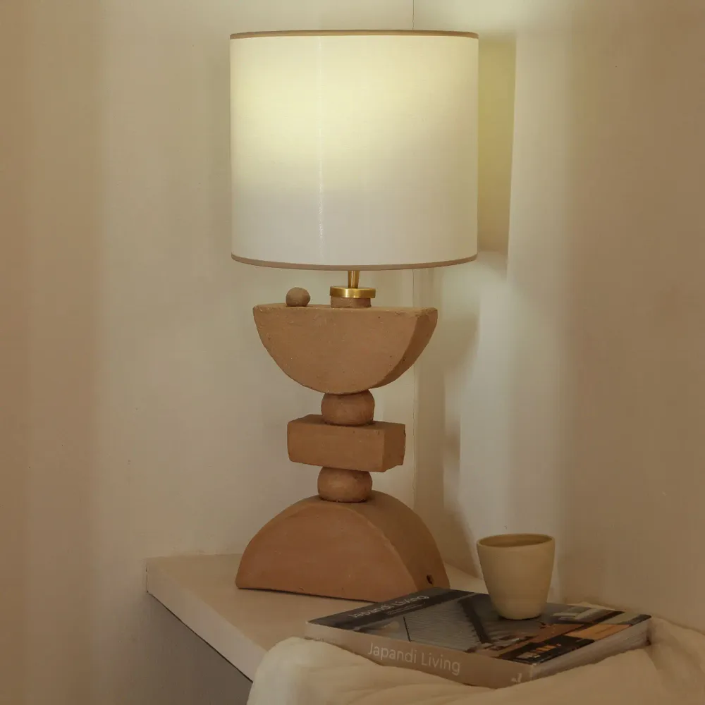 Lampes de table - Lampe de table artisanale en céramique demi-lune - STUDIO WILD ORANGE