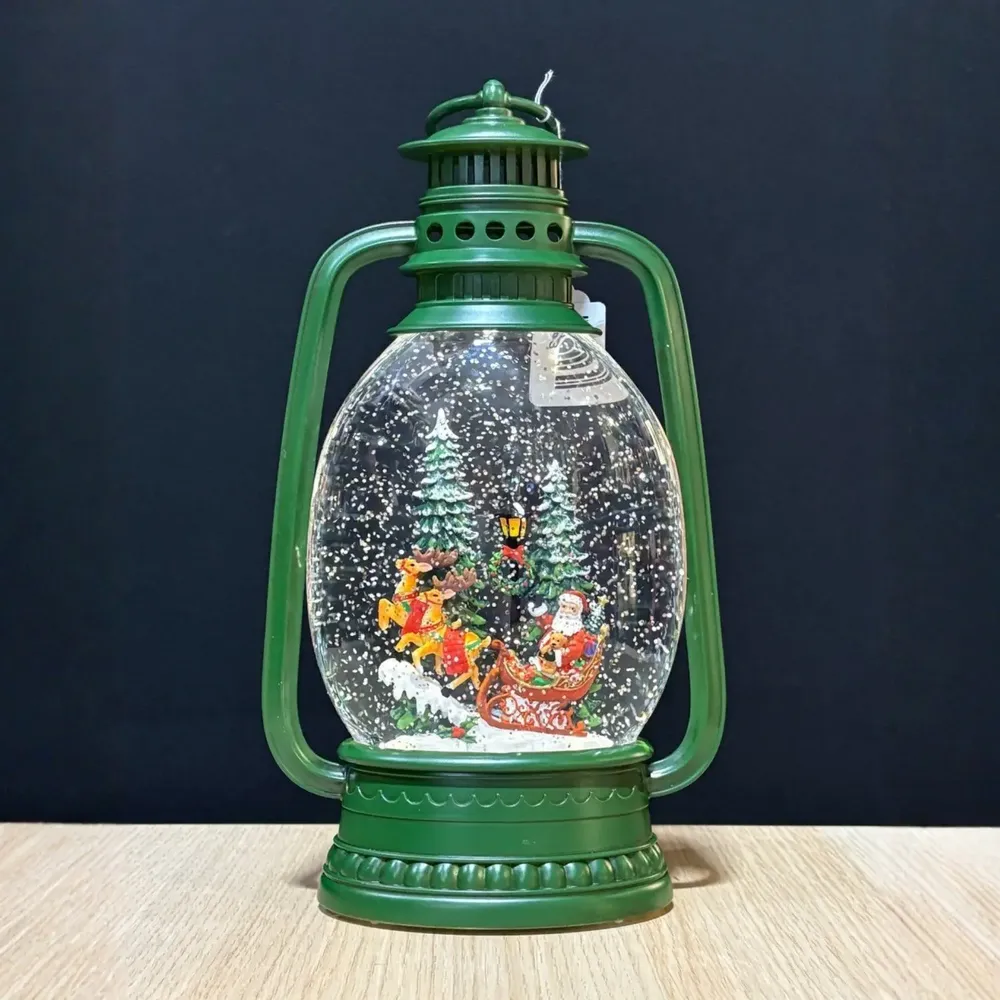 Autres décorations de Noël - Lanterne Boule à Neige LED – Traîneau du Père Noël - BLUE STAR B.V.