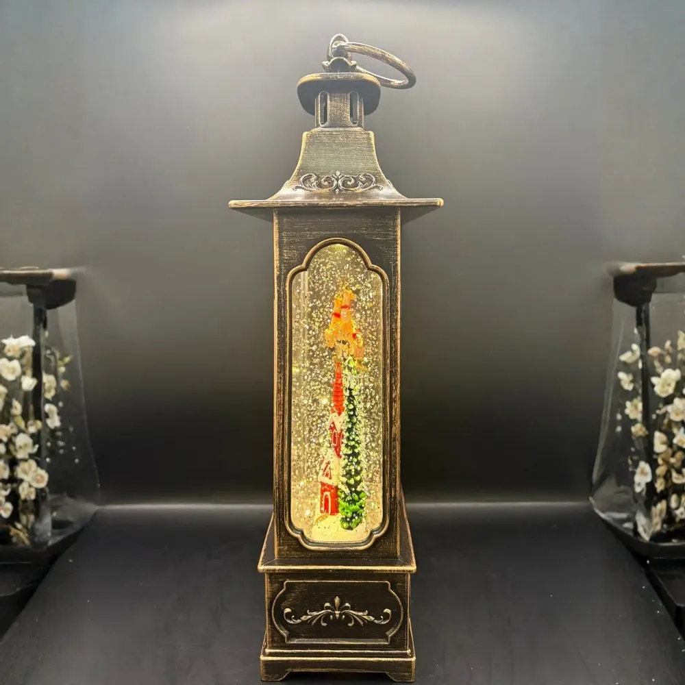 Autres décorations de Noël - Lanterne Boule à Neige LED – Traîneau du Père Noël & Église - BLUE STAR B.V.