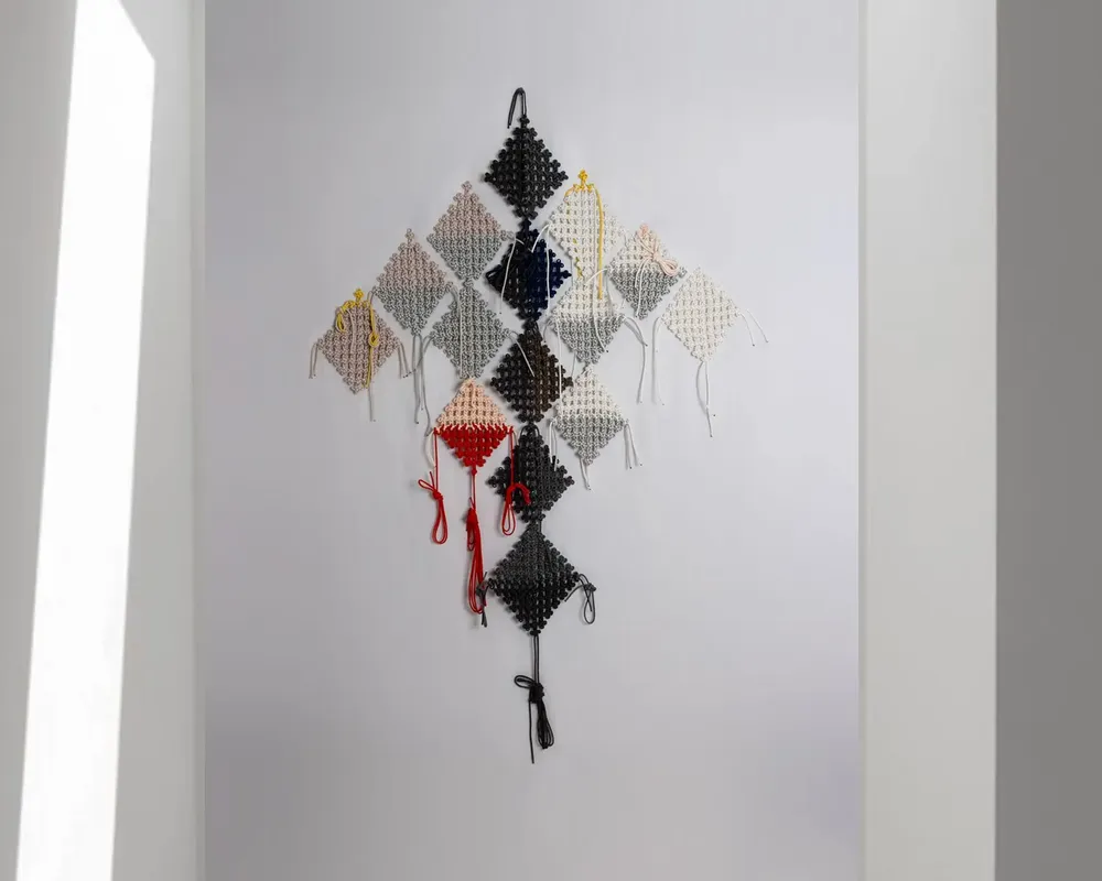 Outdoor blinds - Wall hanging • Openwork THE KNOT • Outdoors Indoors • Textile cords - SARAH ALOISI PARIS