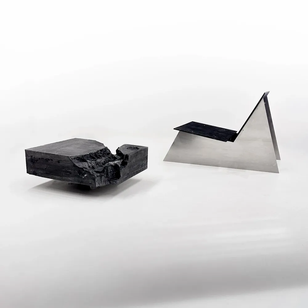 Tables basses - Table sculpturale en béton noir - CASE STUDIOS