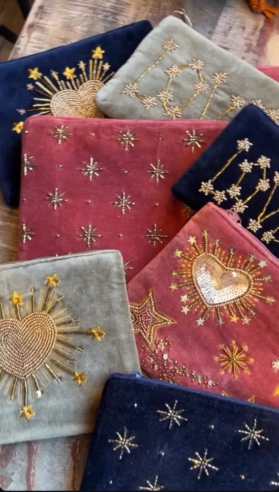 Clutches - Hand embroidered velvet pouches and boxes - MAISON LILO