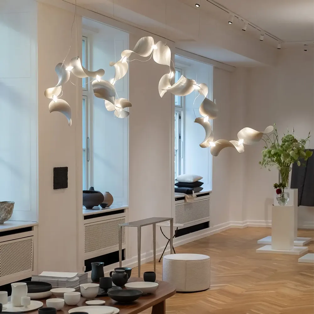 Suspensions - Dune 6 Spiral — Luminaire suspendu architectural sculptural modulaire - MOSS OBJECTS