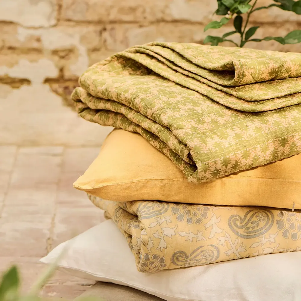 Comforters and pillows - Cushion covers in new spring colours - IB LAURSEN