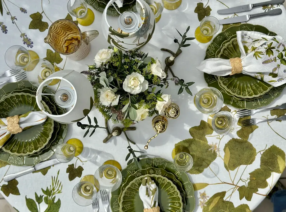 Nappes - Nappe ronde en lin HERB GARDEN - SUMMERILL AND BISHOP