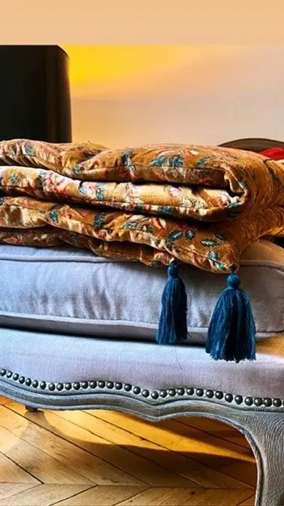 Plaids - AWESOME HOME- Sofa Bed Velours Winter Joy & Coussins assortis - AWESOME HOME