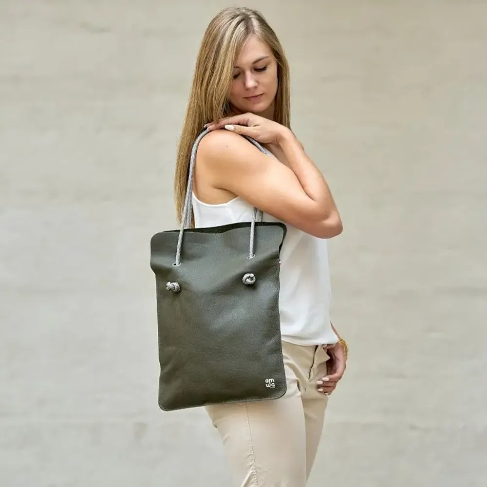 Bags and totes - SAC CUIR LISSE DIVINE VERT FORET  - MADE IN FRANCE - AMWA AND CO