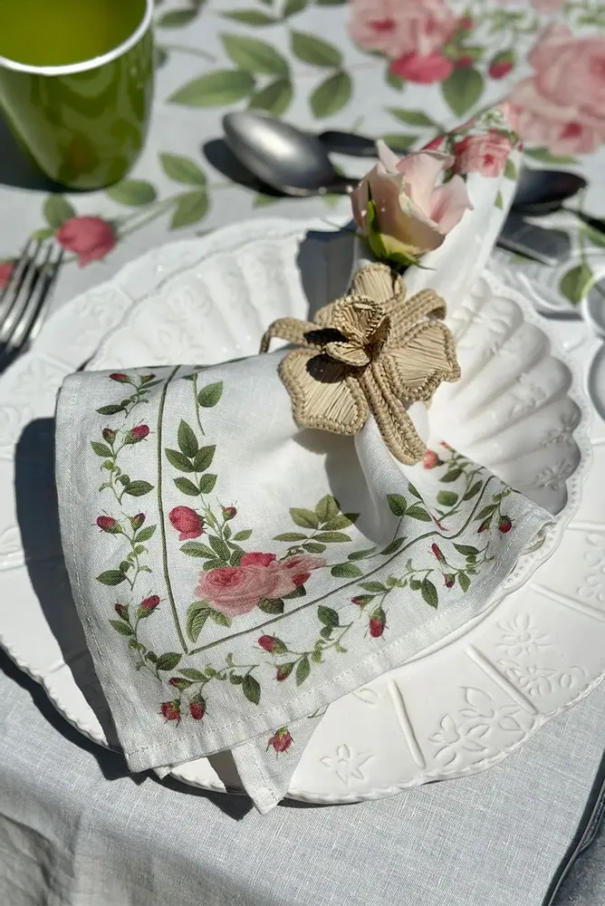Table cloths - ROSE TRELLIS Linen Tablecloth & Napkins - SUMMERILL AND BISHOP