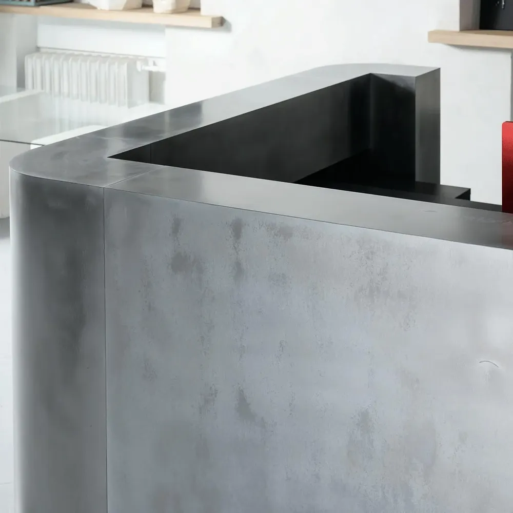 Comptoir - steel reception - CHISELS PLAY