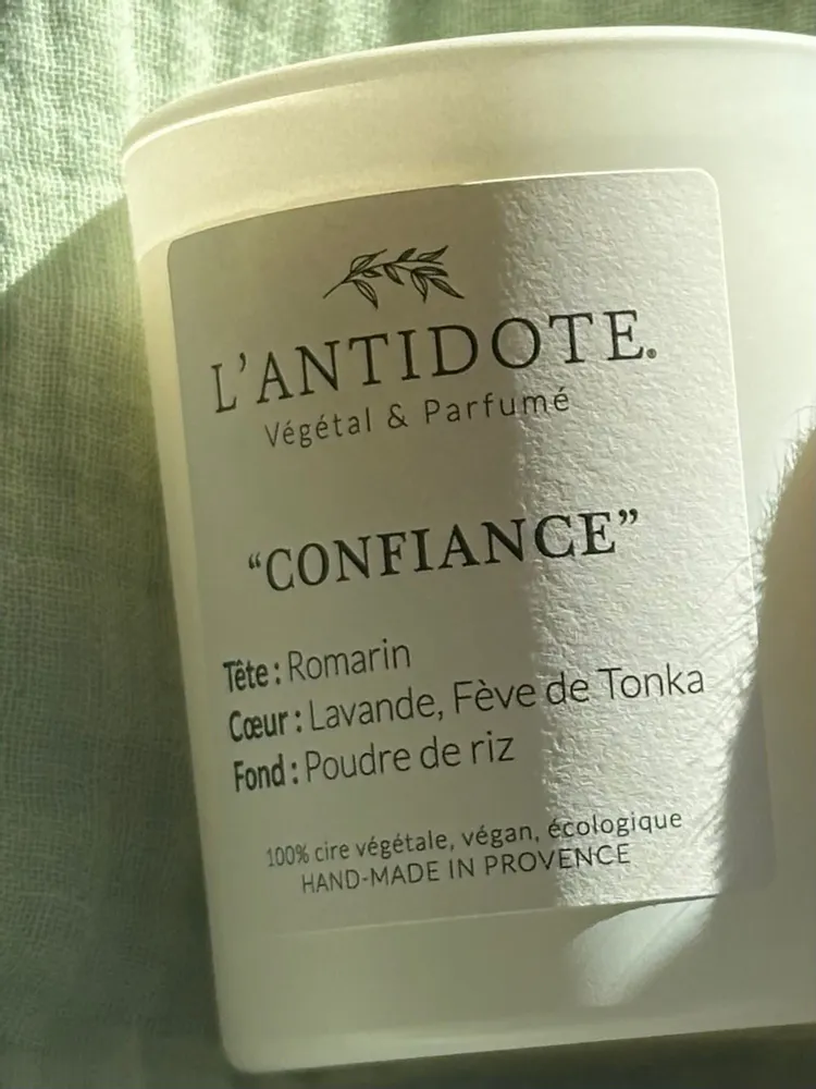 Candles - CANDLE - TRUST - L'ANTIDOTE