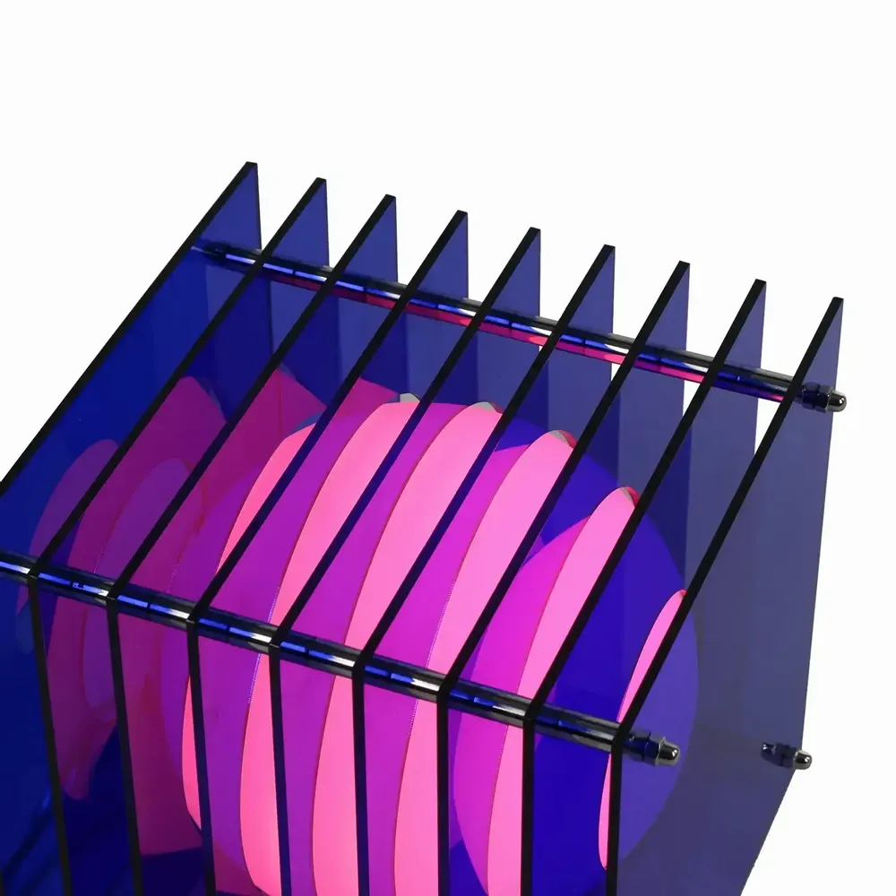 Lampes de bureau  - Lampe LOP petite carrée en acrylique bleu - BANG