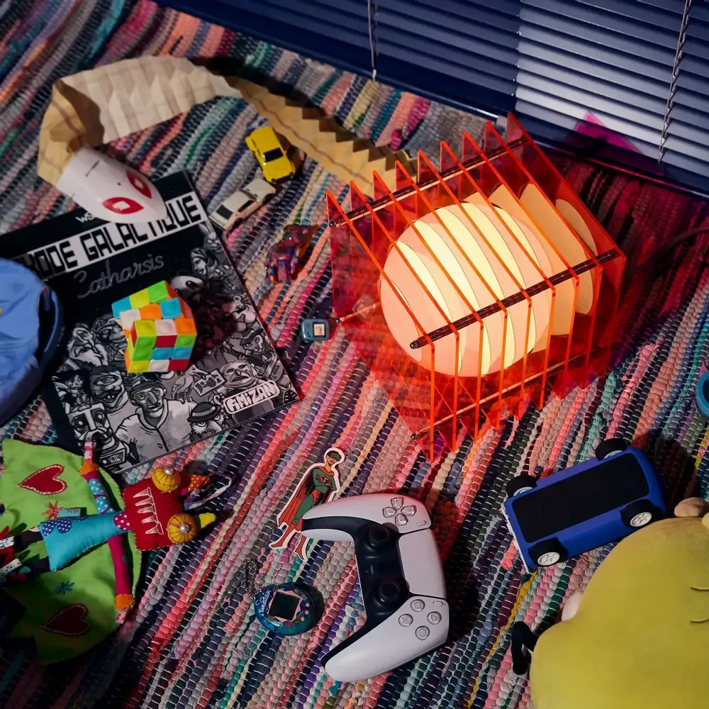 Desk lamps - LOP lamp small square in electric pink acrylic - BANG