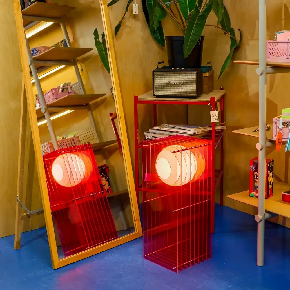 Desk lamps - LOP lamp big rectangle in electric pink acrylic - BANG