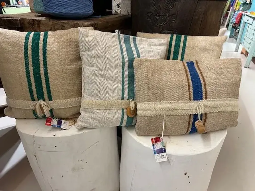 Cushions - Bread collection cushions - LE BOTTEGHE SU GOLOGONE