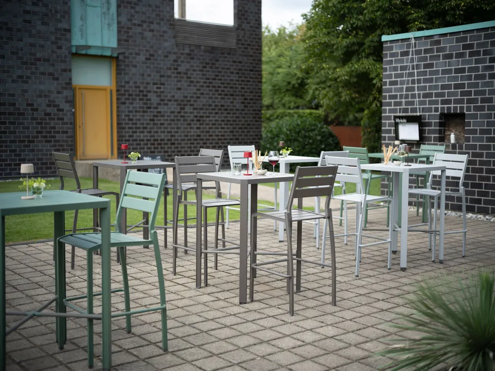 Lawn chairs - LATITUDE Bar Set – Designed by Frédéric Sofia - KETTLER