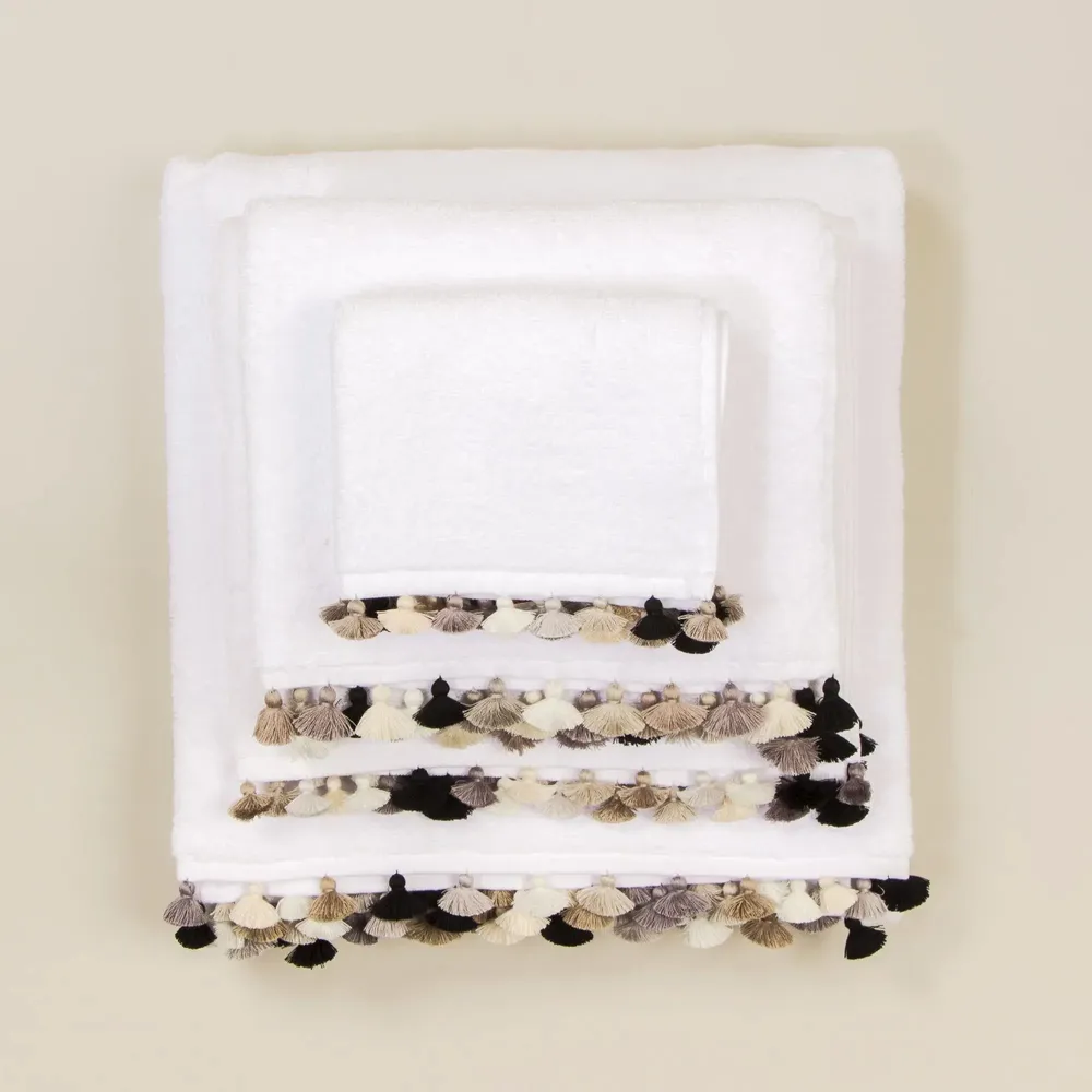 Bath towels - White cotton bath linen with tassels. - MIA ZIA