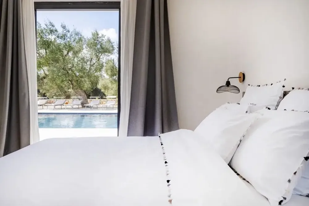 Bed linens - White cotton bed linen with tassels - MIA ZIA