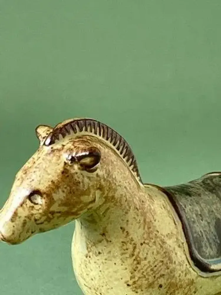 Pottery - Ornament A wooden horse yellow - カシワクラフト
