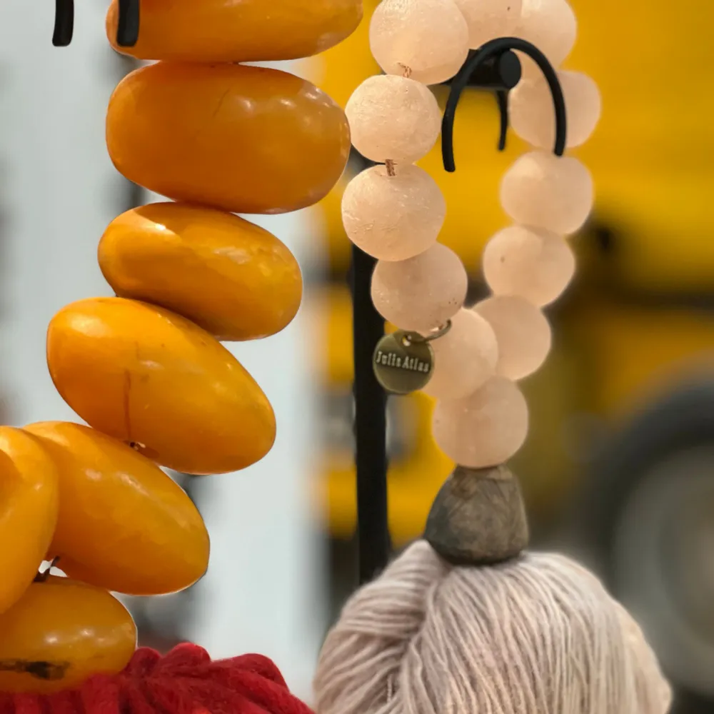 Art glass - Prayer bead sculpture in large glass - STUDIO JULIA ATLAS