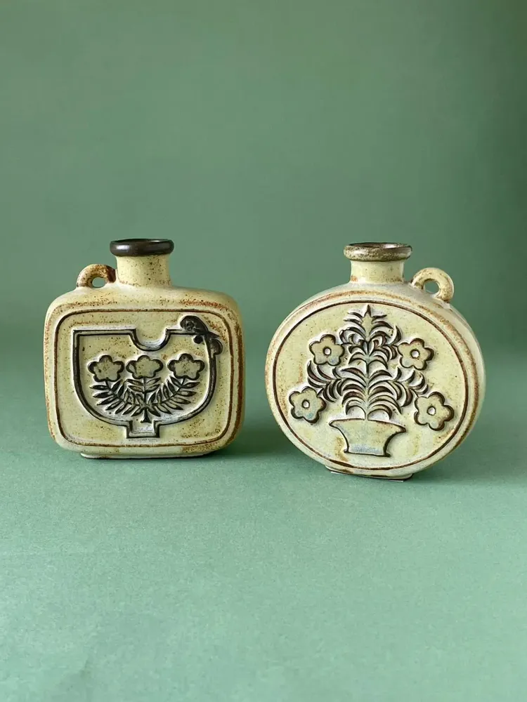 Vases - Vase with a grip type: square/round - カシワクラフト