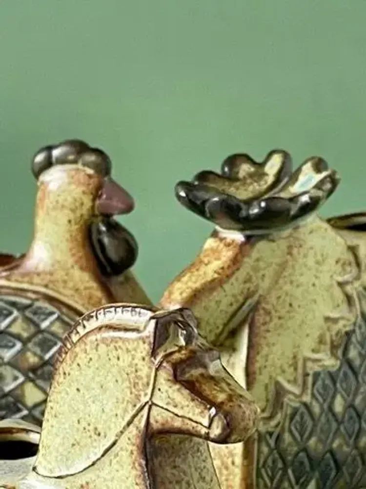 Vases - Vase A small horse/chicken/moose - カシワクラフト