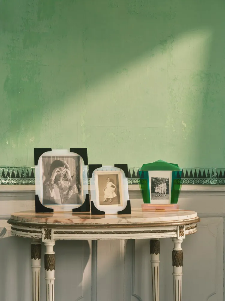 Design objects - Era Large Frame - REFLECTIONS COPENHAGEN