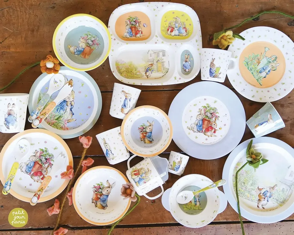 Children's mealtime - 5 PIECE GREEN RABBIT STONE GIFT SET - PETIT JOUR PARIS