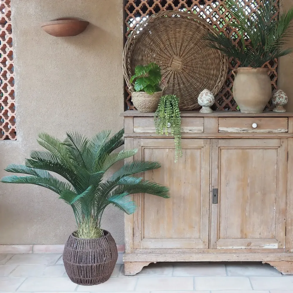 Décorations florales - Cycas artificiel 24 palmes en pot plastique noir - LIGNE DÉCO