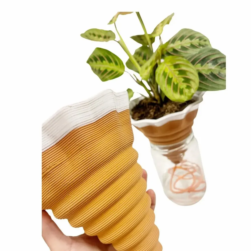 Vases - Nomad clay pot L - design - 3D self-irrigating - COMMON PLACE YOUR URBAN JUNGLE