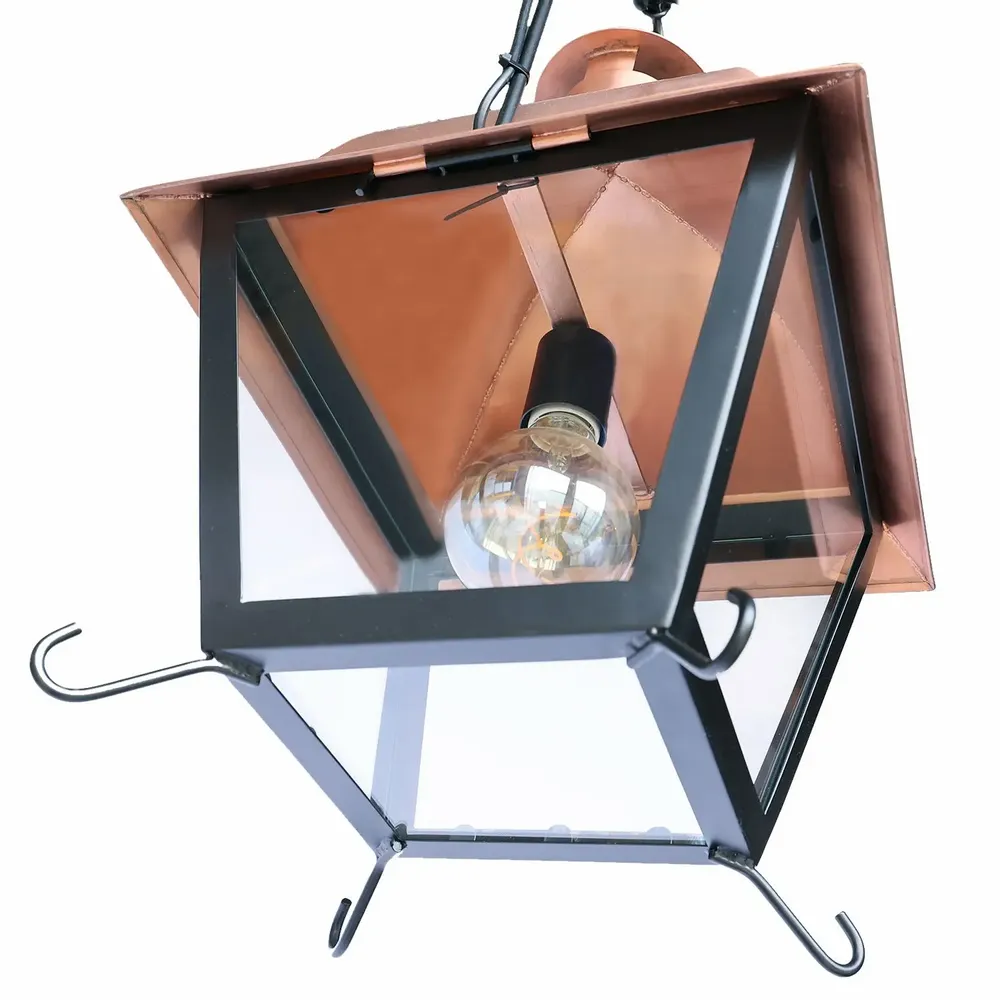 Objets de décoration - Lanterne - Chapeau en cuivre des îles Saint Louis - DÉCORS & LANTERNES D'AUTREFOIS