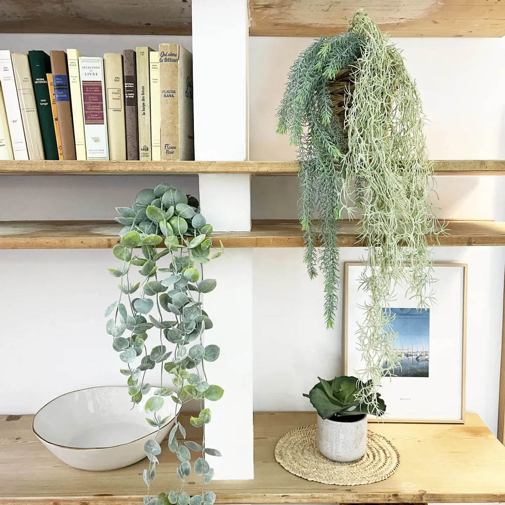 Décorations florales - Chute artificielle de feuillage effet blanchi – 2 modèles assortis - LIGNE DÉCO