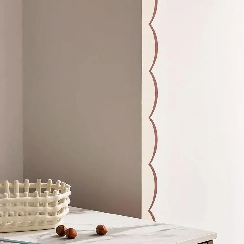 Wallpaper - Frieze - Dramatic Turn of Events - Garnet - BILBOQUET DÉCO